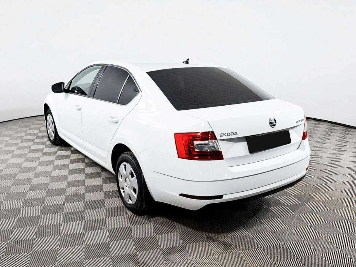 Skoda Octavia б/у, 2019, Механическая. Фото: #5