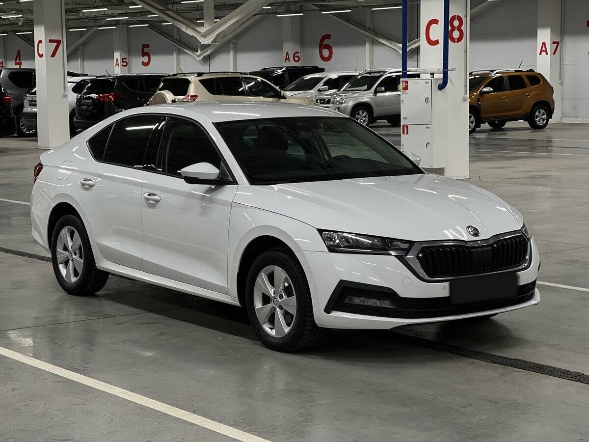 Skoda Octavia б/у, 2020, Автоматическая. Фото: #2