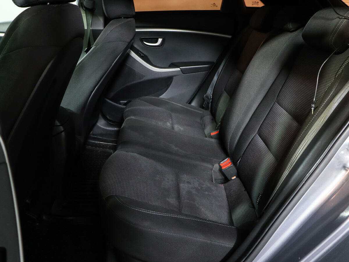 Hyundai i30 б/у, 2012, Автоматическая. Фото: #6