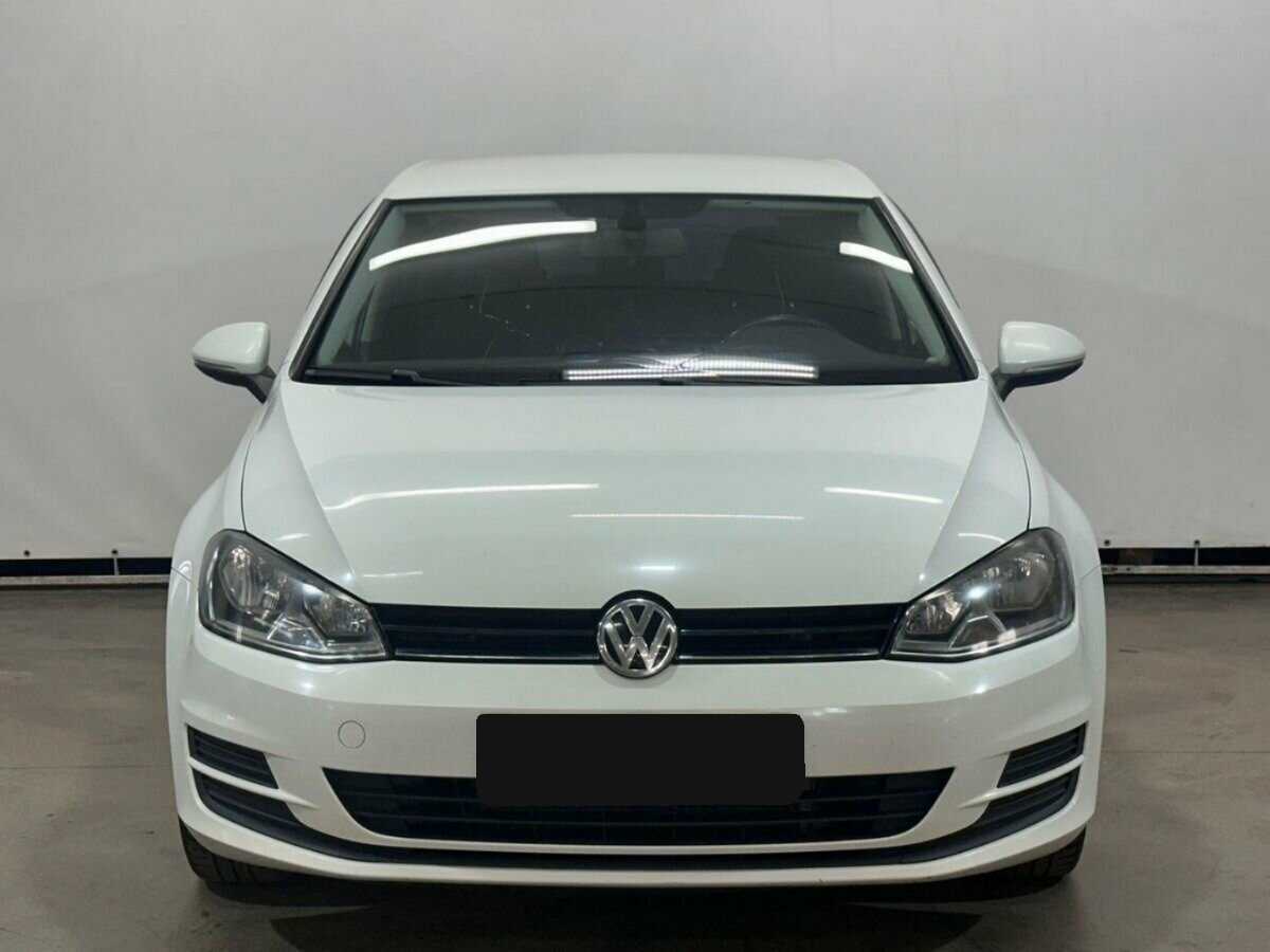 Volkswagen Golf б/у, 2013, Механическая. Фото: #1