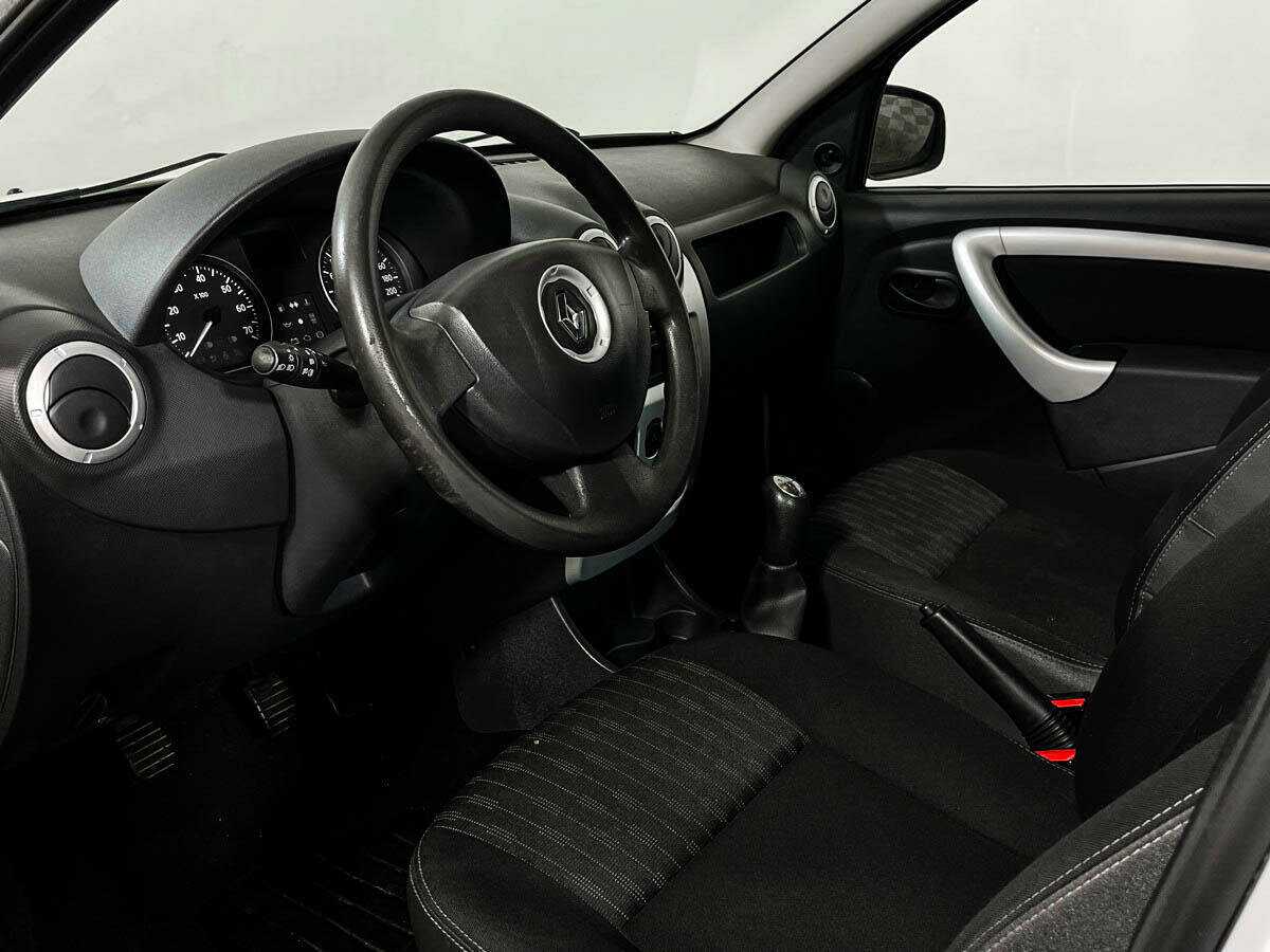 Renault Sandero б/у, 2013, Механическая. Фото: #5