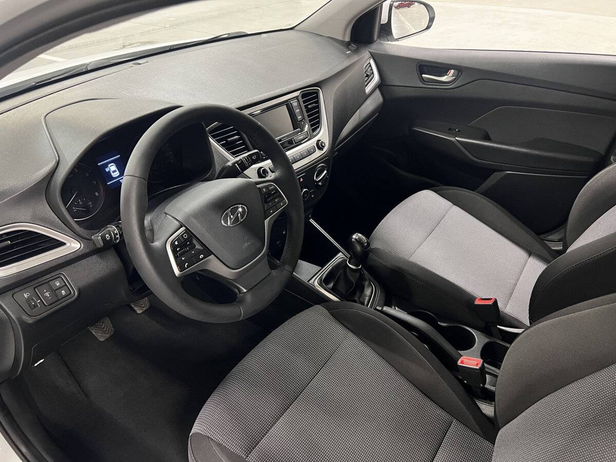 Hyundai Solaris б/у, 2019, Механическая. Фото: #15