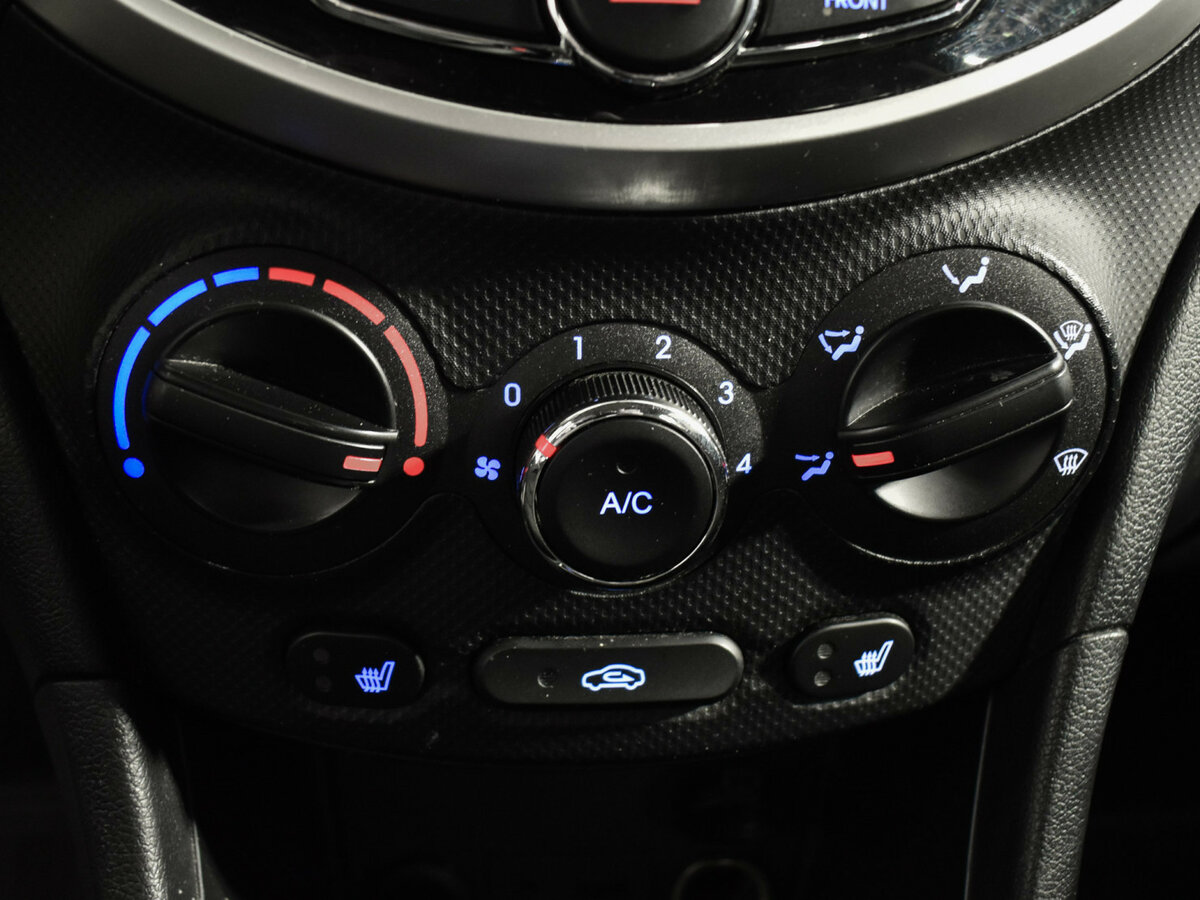 Hyundai Solaris б/у, 2012, Автоматическая. Фото: #16