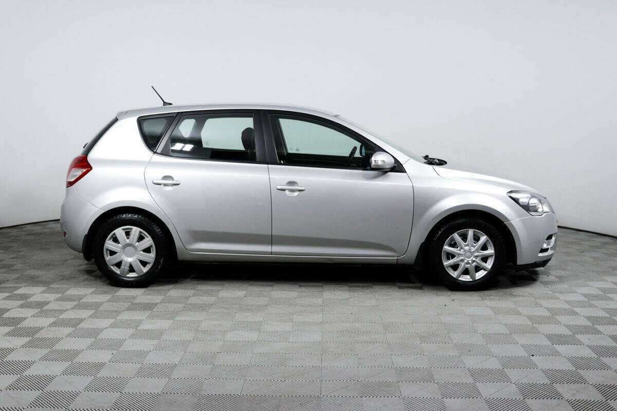 Kia Ceed б/у, 2012, Автоматическая. Фото: #3