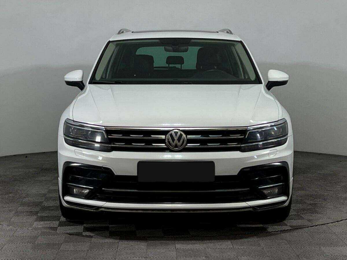 Volkswagen Tiguan б/у, 2018, Роботизированная. Фото: #1
