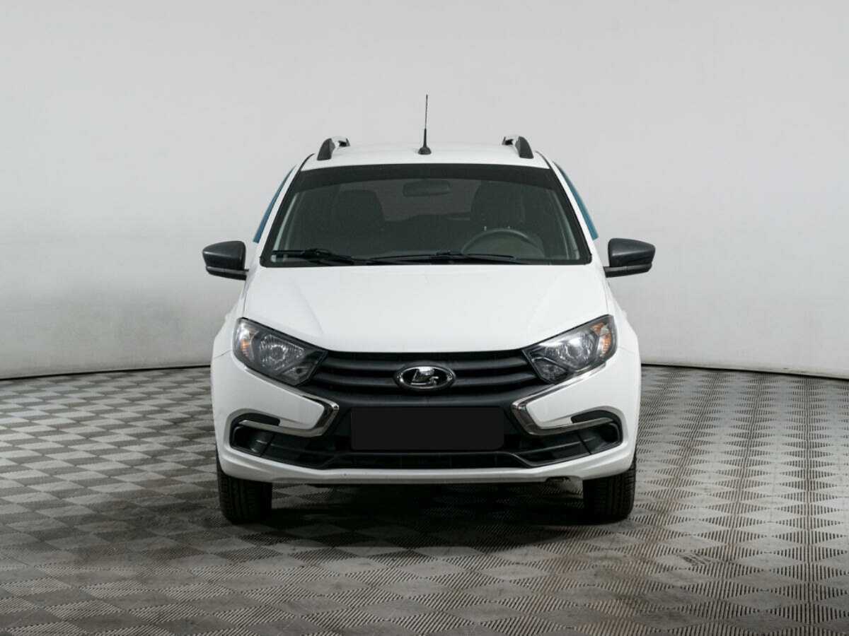 Lada (ВАЗ) Granta б/у, 2018, Механическая. Фото: #1