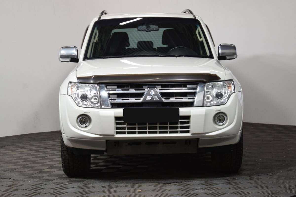 Mitsubishi Pajero б/у, 2014, Автоматическая. Фото: #1