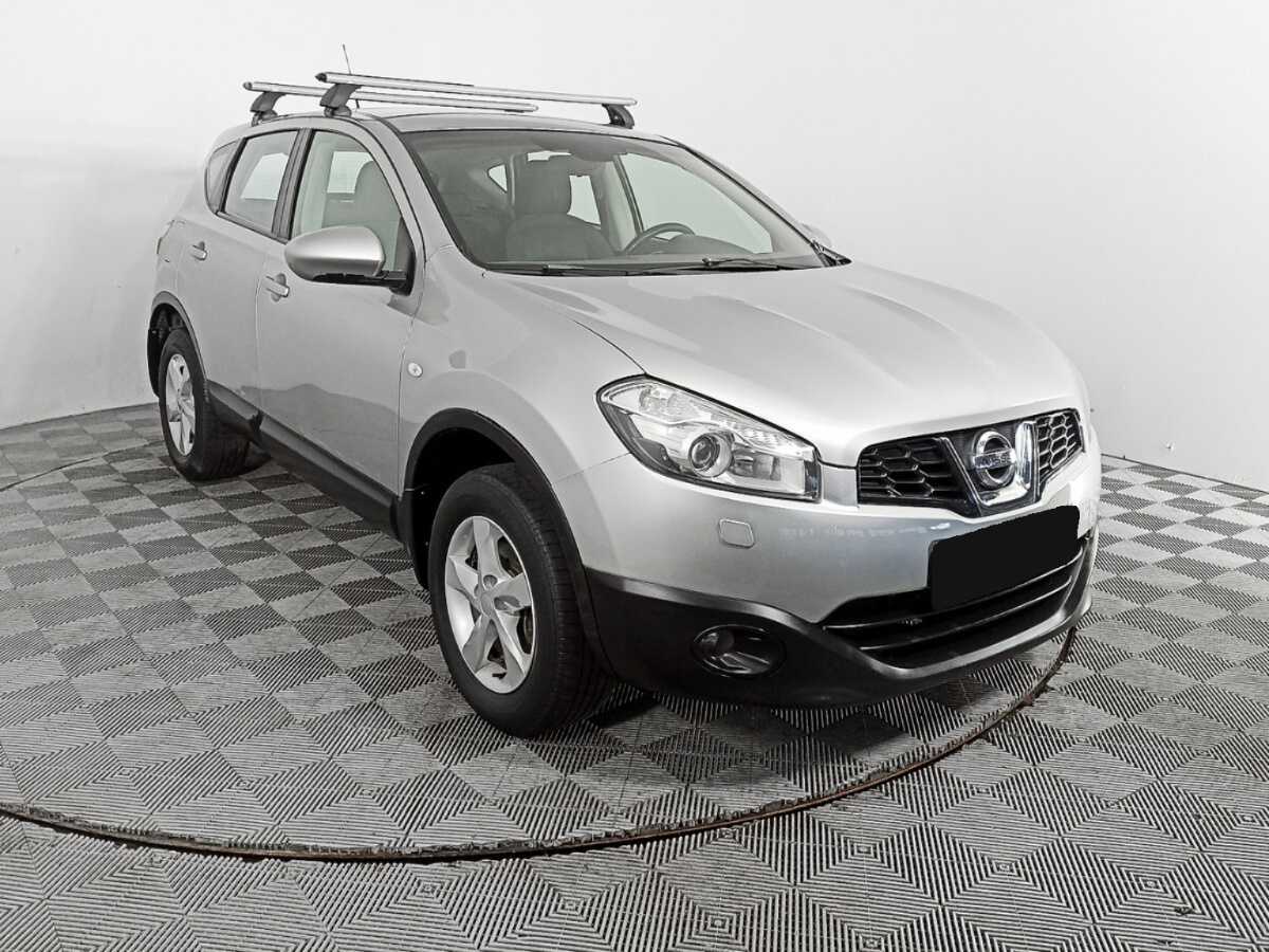 Nissan Qashqai б/у, 2012, Механическая. Фото: #2