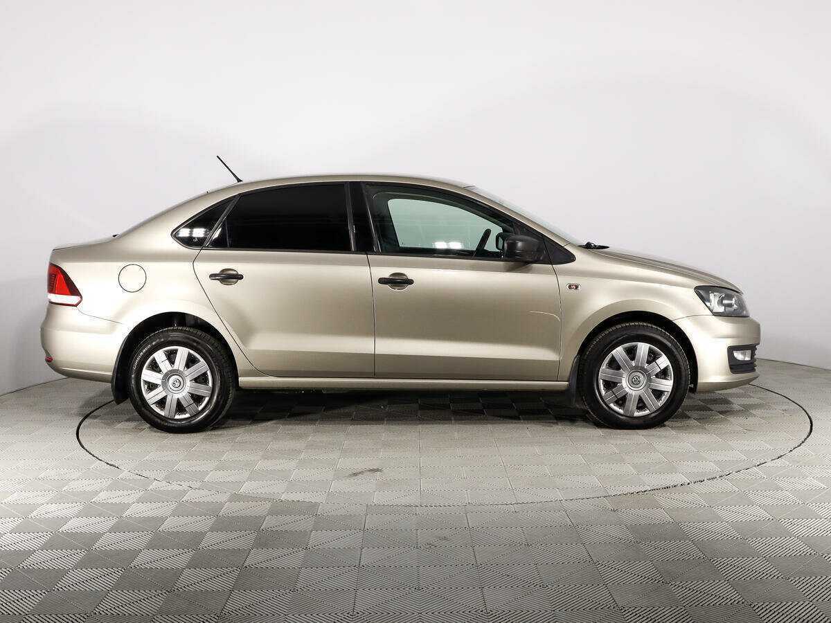 Volkswagen Polo б/у, 2016, Автоматическая. Фото: #4