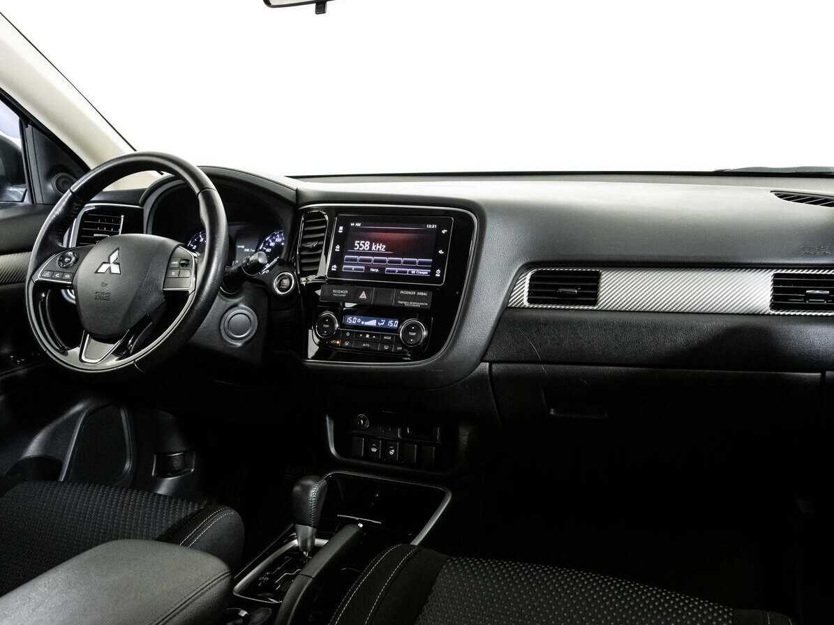Mitsubishi Outlander б/у, 2018, Вариатор. Фото: #8