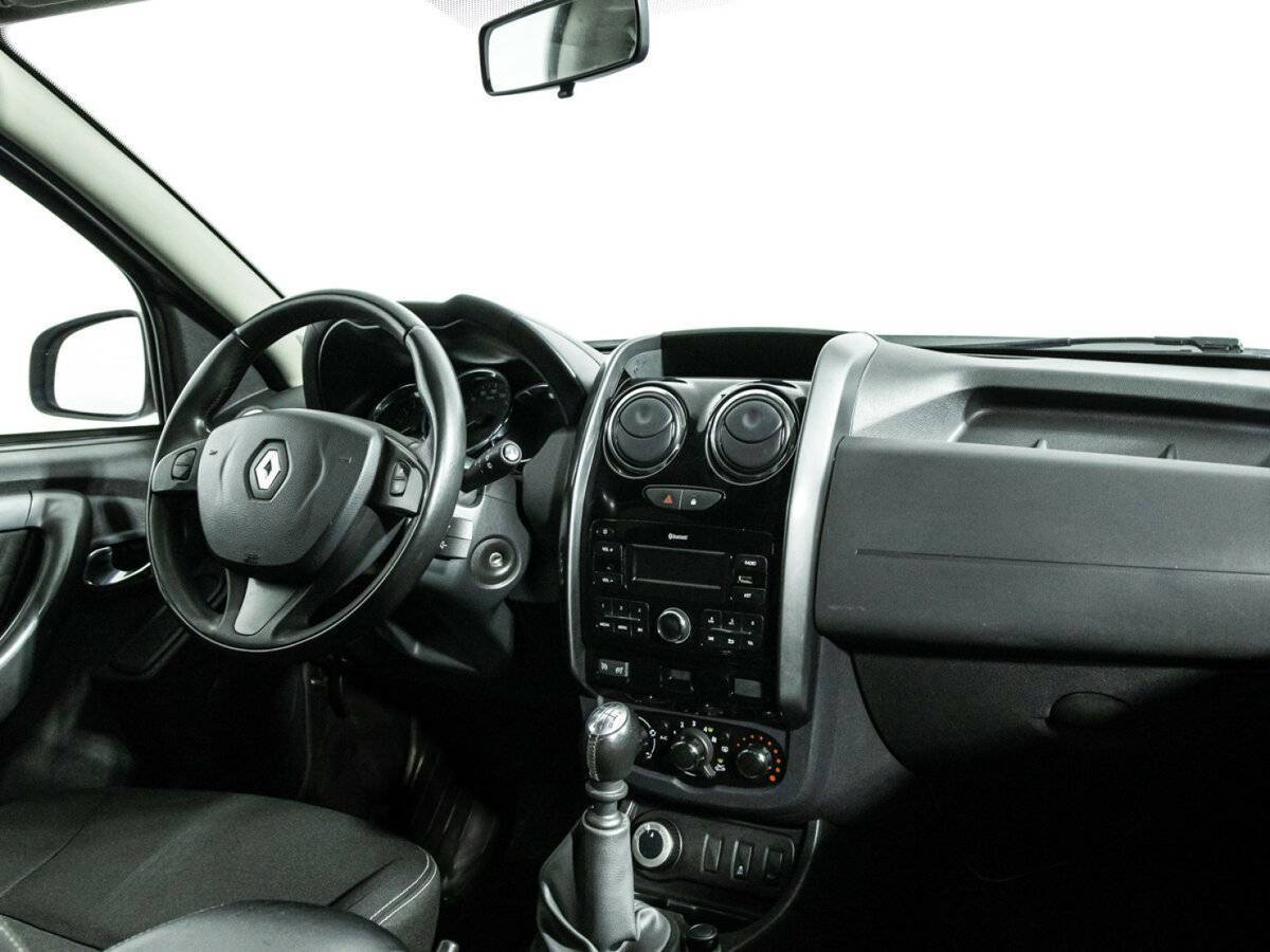 Renault Duster б/у, 2017, Механическая. Фото: #8