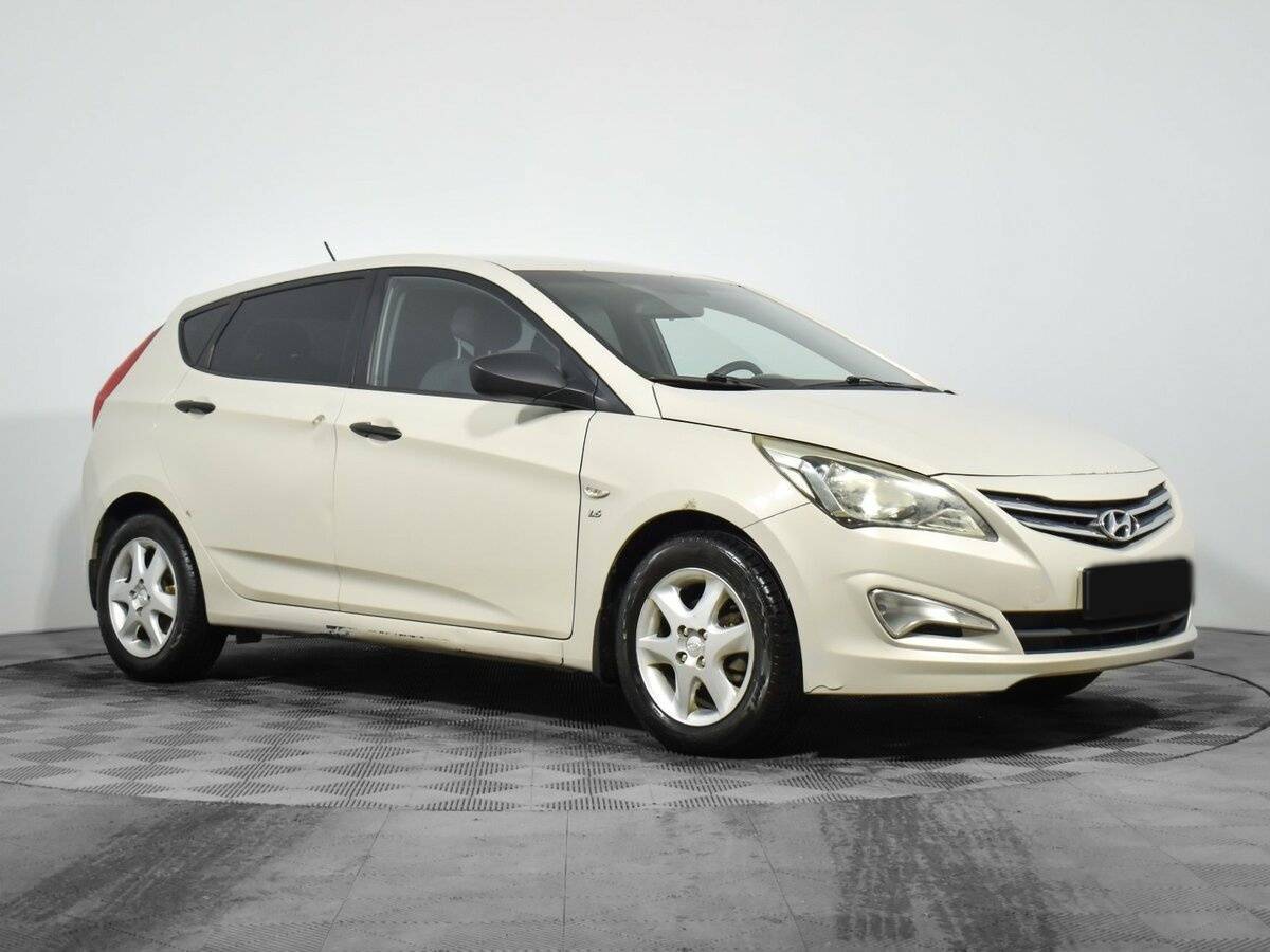 Hyundai Solaris б/у, 2015, Автоматическая. Фото: #2