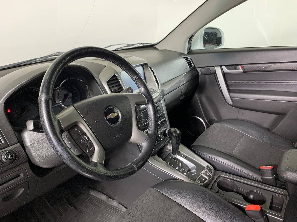 Chevrolet Captiva б/у, 2014, Автоматическая. Фото: #10