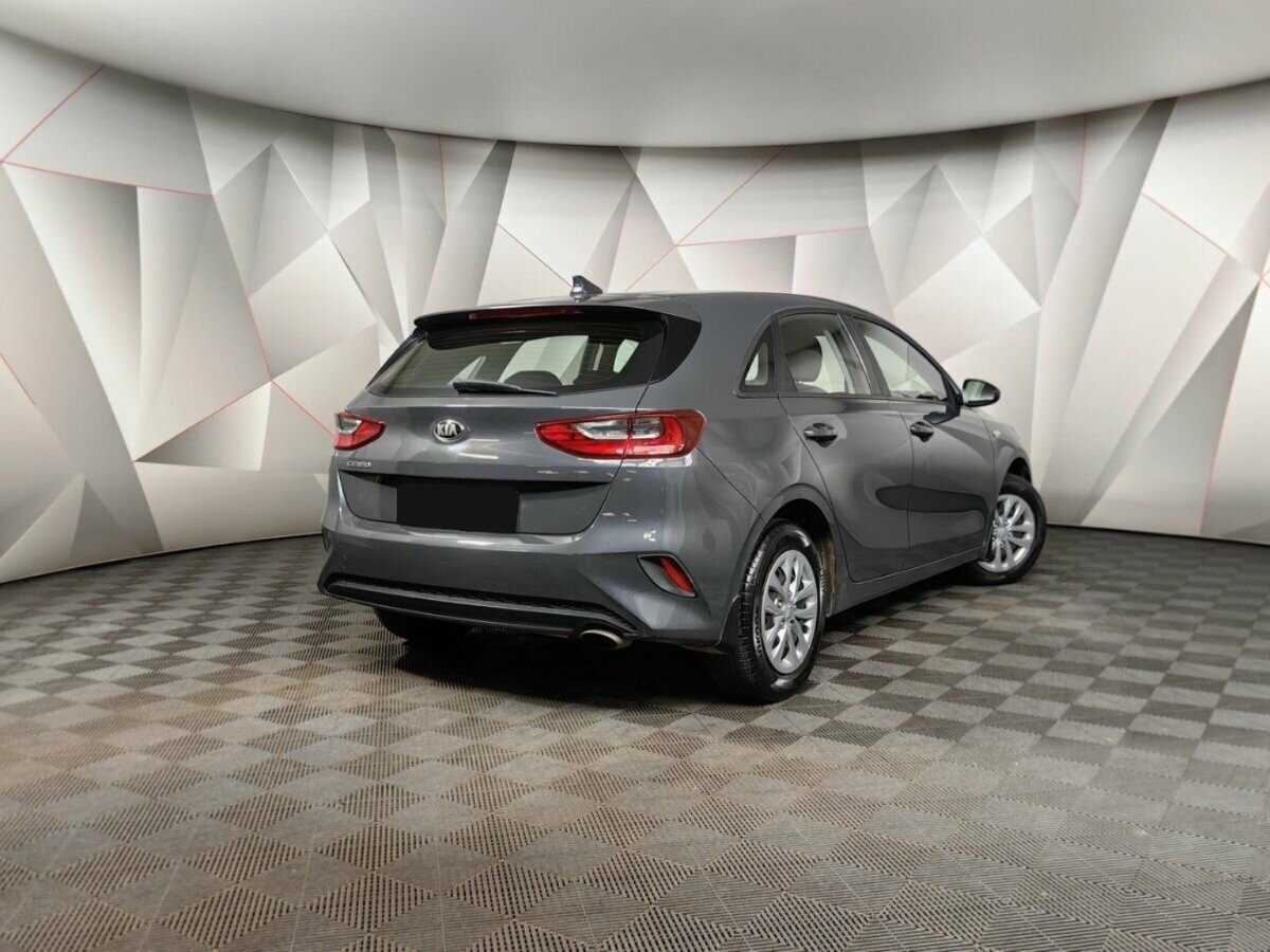 Kia Ceed б/у, 2018, Автоматическая. Фото: #1