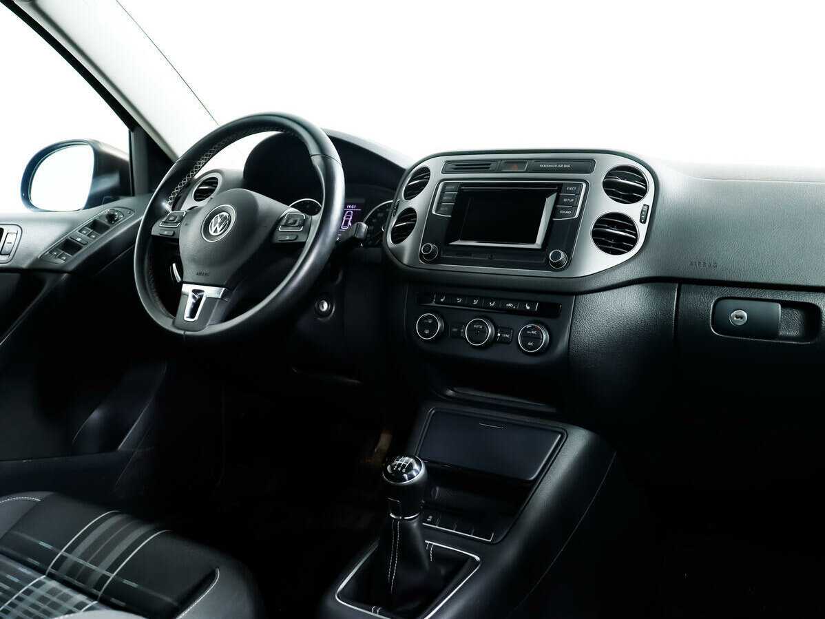Volkswagen Tiguan б/у, 2015, Механическая. Фото: #8