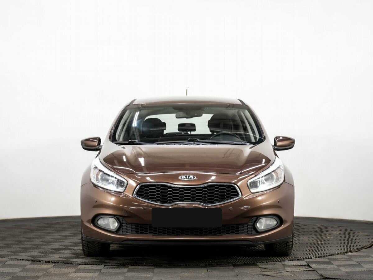 Kia Ceed б/у, 2014, Автоматическая. Фото: #1