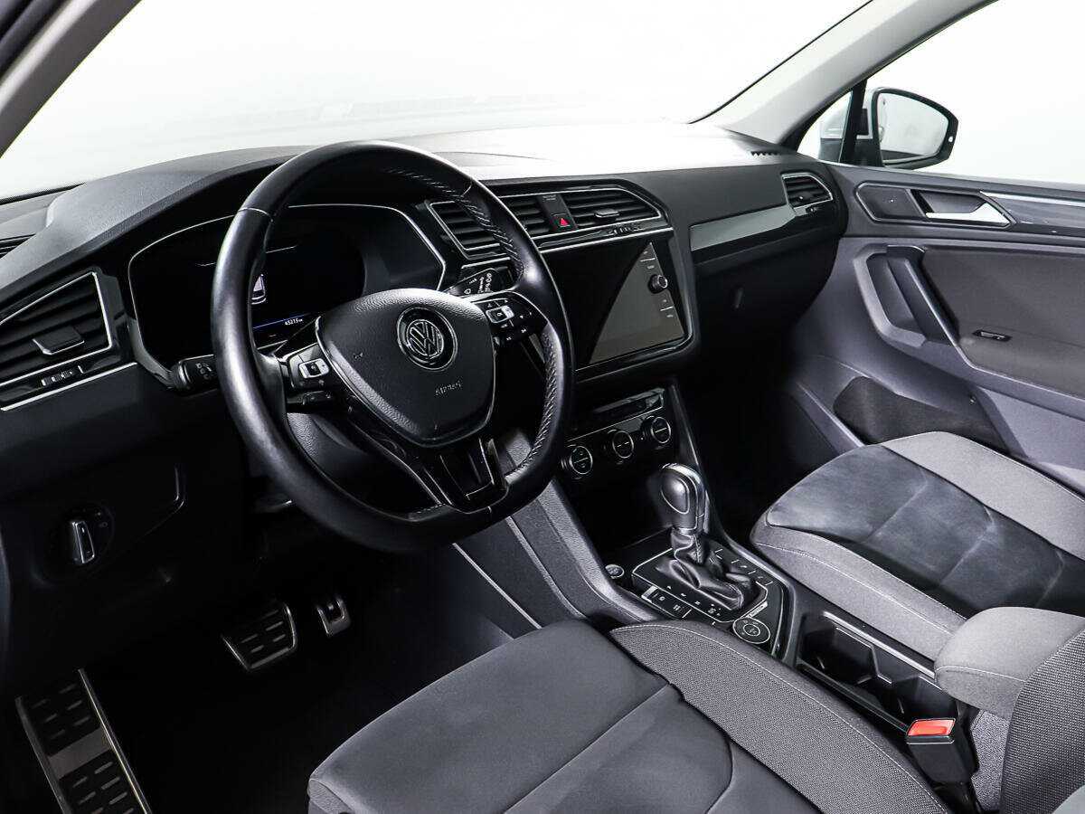 Volkswagen Tiguan б/у, 2018, Роботизированная. Фото: #12
