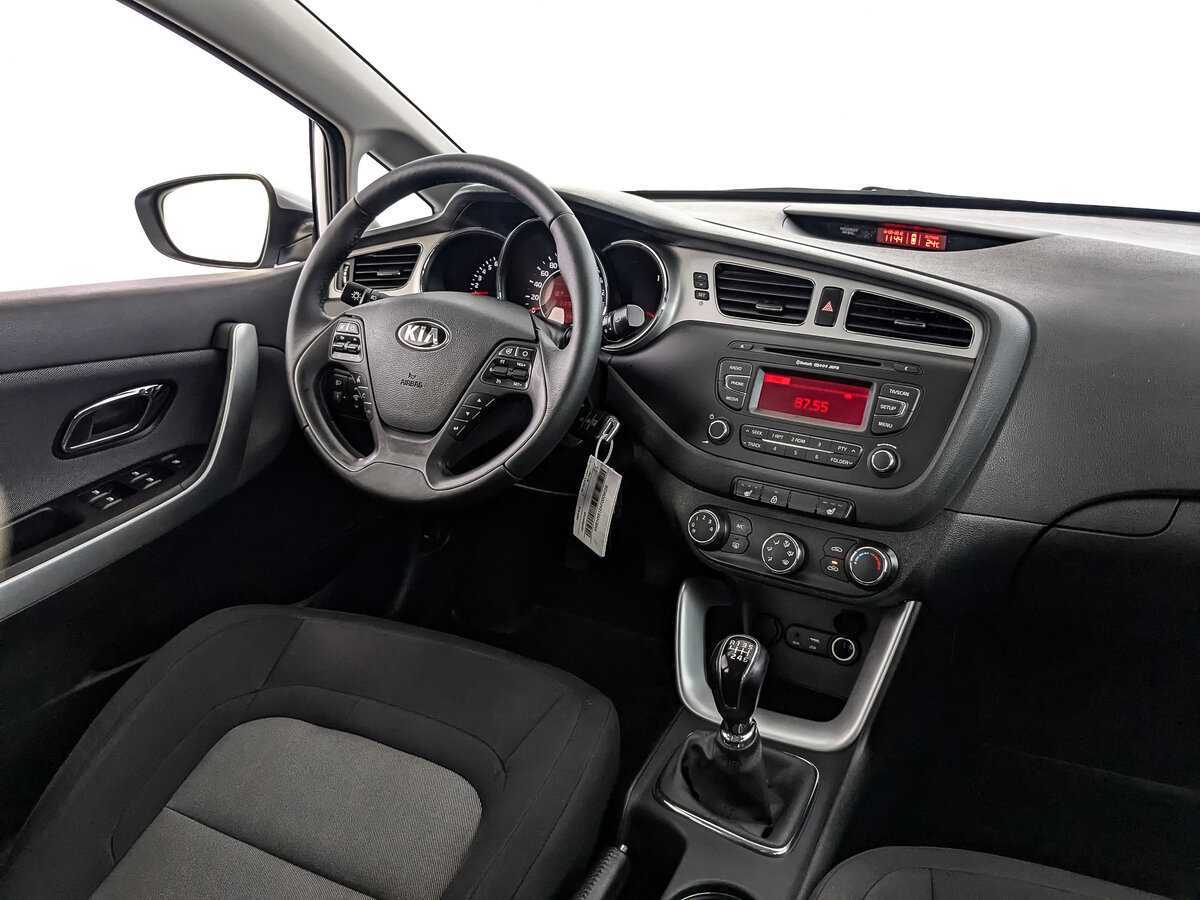 Kia Ceed б/у, 2015, Механическая. Фото: #16