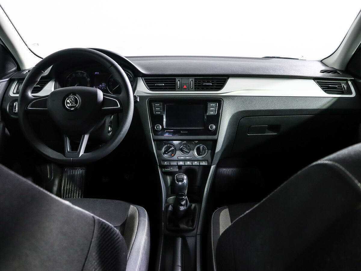 Skoda Rapid б/у, 2019, Механическая. Фото: #11