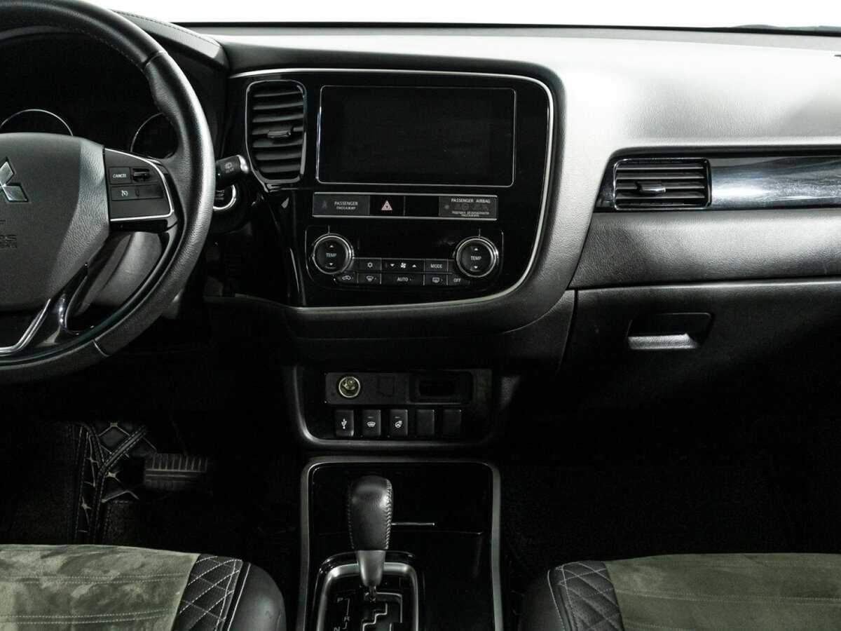 Mitsubishi Outlander б/у, 2019, Вариатор. Фото: #14
