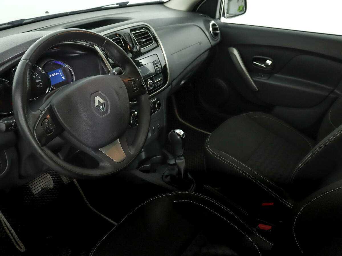 Renault Sandero б/у, 2017, Автоматическая. Фото: #8