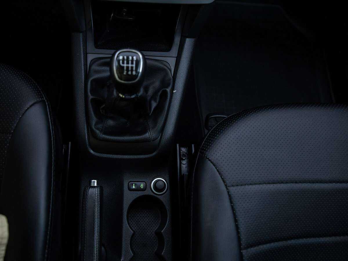 Skoda Yeti б/у, 2013, Механическая. Фото: #12