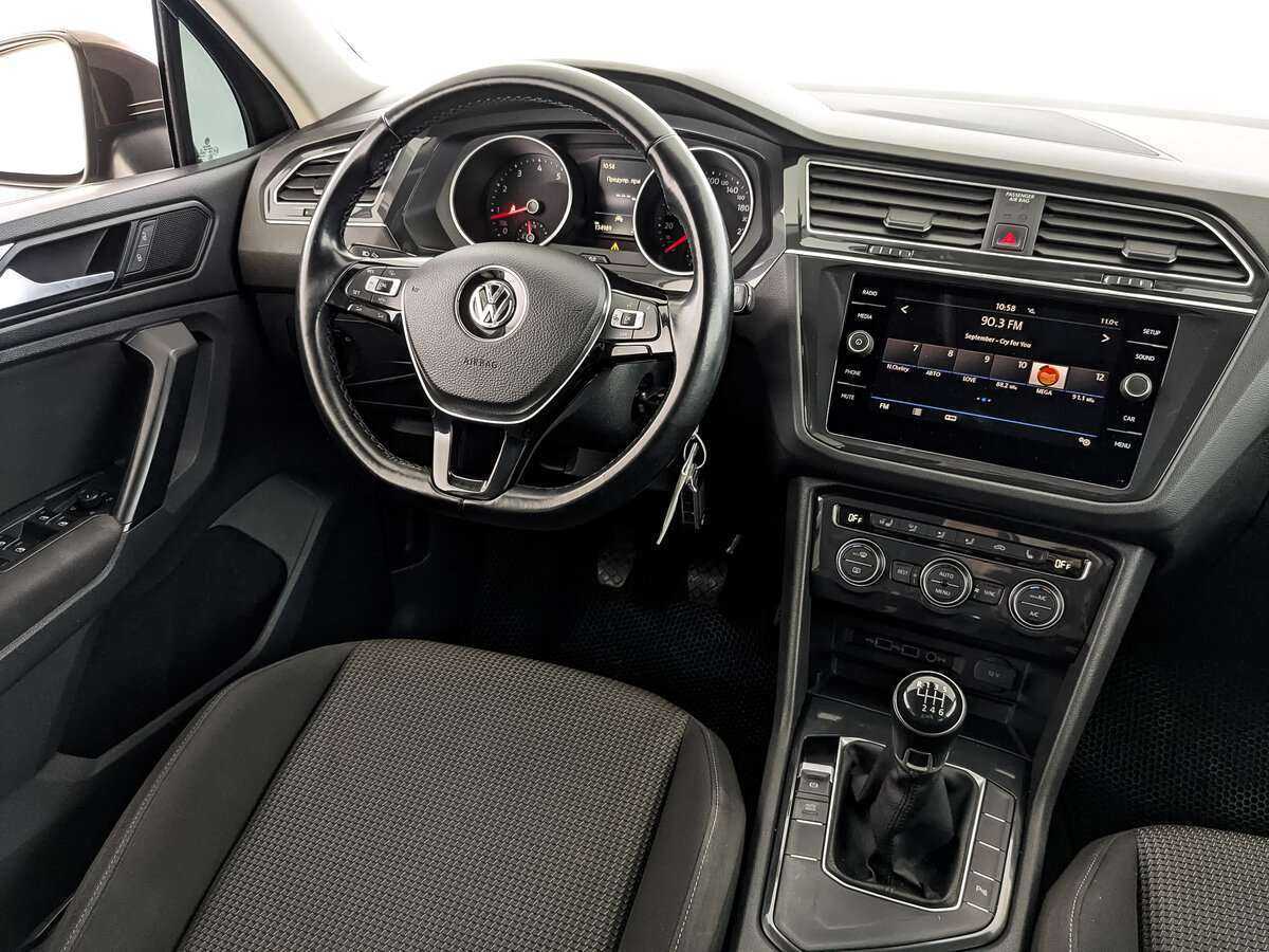 Volkswagen Tiguan б/у, 2020, Механическая. Фото: #19