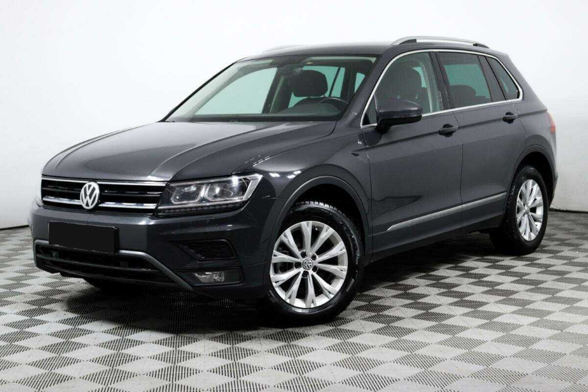 Volkswagen Tiguan б/у, 2017, Роботизированная. Посмотреть фото