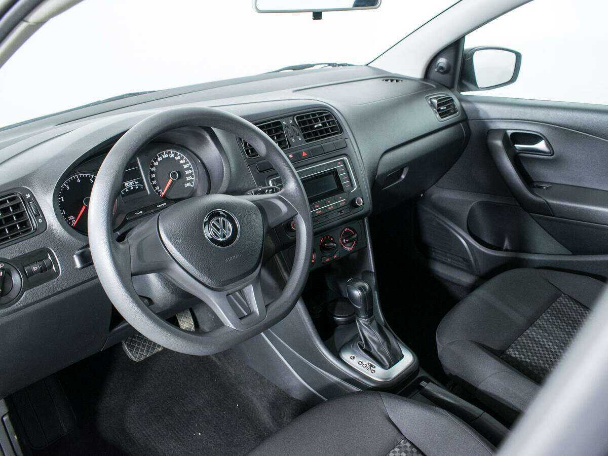 Volkswagen Polo б/у, 2019, Автоматическая. Фото: #12