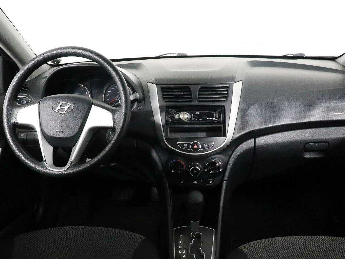 Hyundai Solaris б/у, 2012, Автоматическая. Фото: #9