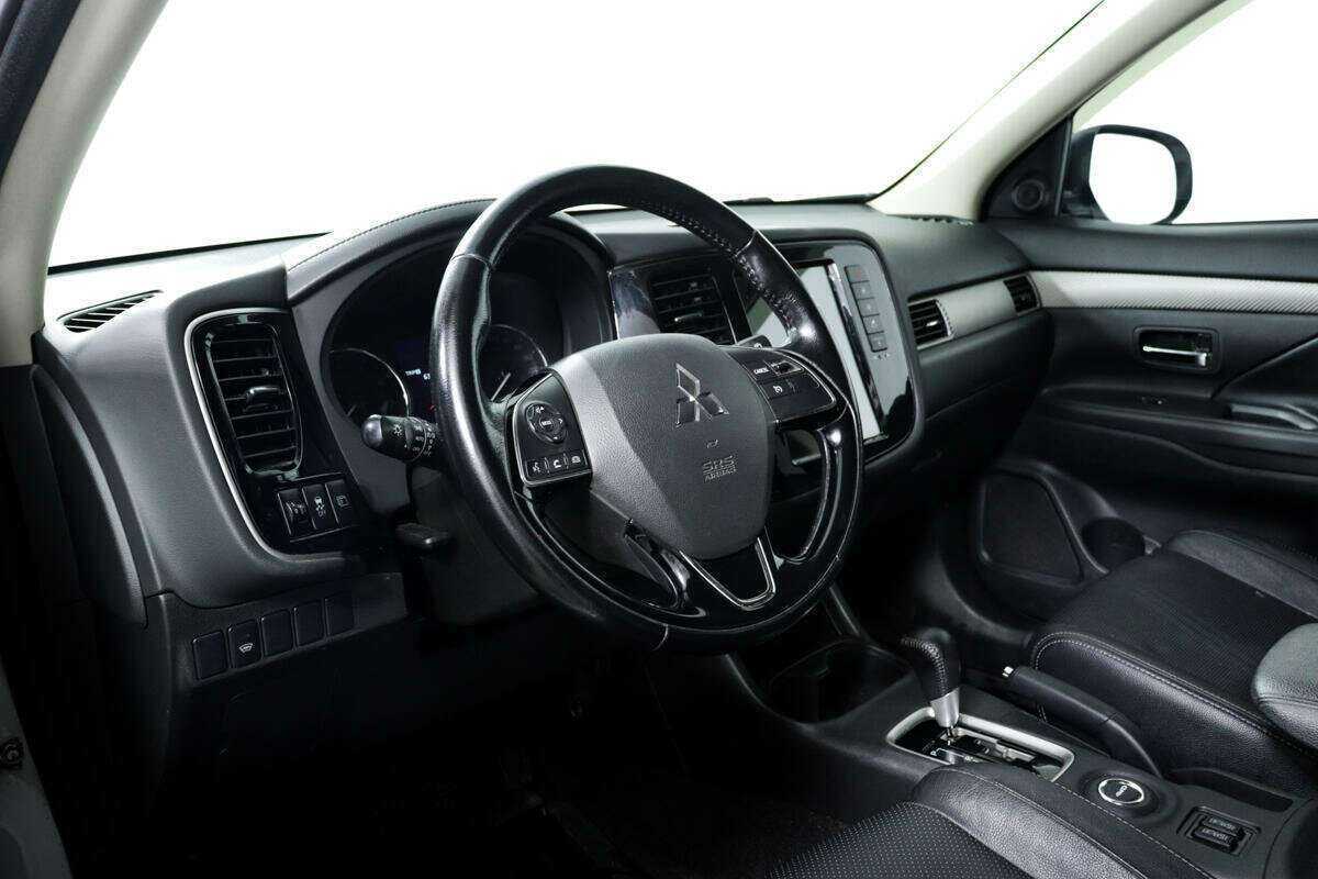 Mitsubishi Outlander б/у, 2015, Вариатор. Фото: #12