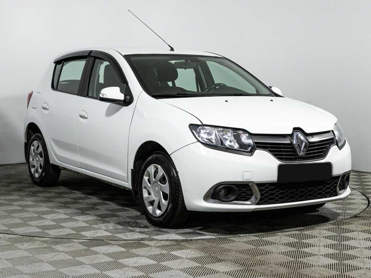 Renault Sandero б/у, 2017, Автоматическая. Фото: #2