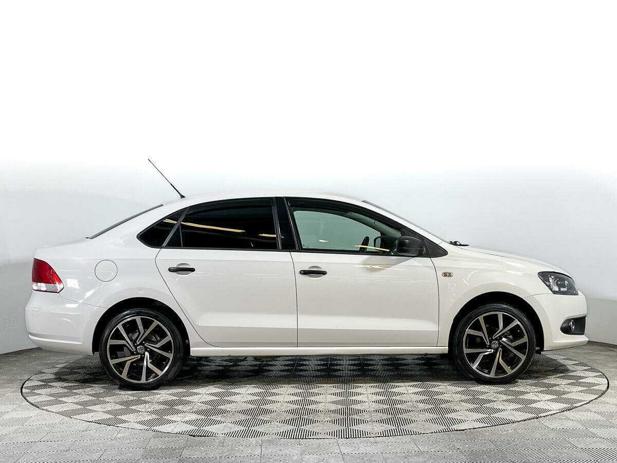 Volkswagen Polo б/у, 2012, Механическая. Фото: #3