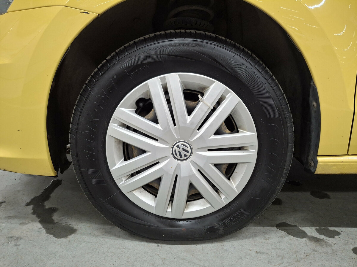 Volkswagen Polo б/у, 2017, Механическая. Фото: #17