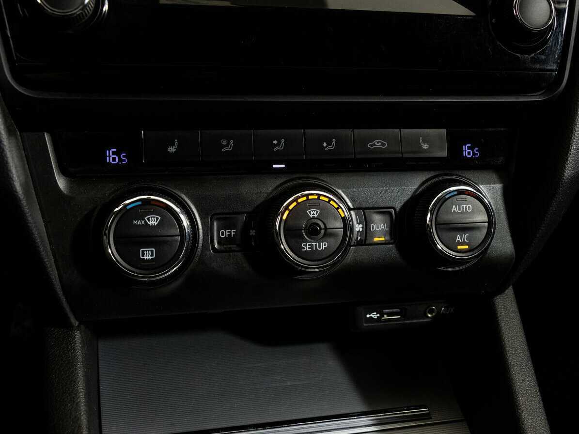 Skoda Octavia б/у, 2015, Механическая. Фото: #12
