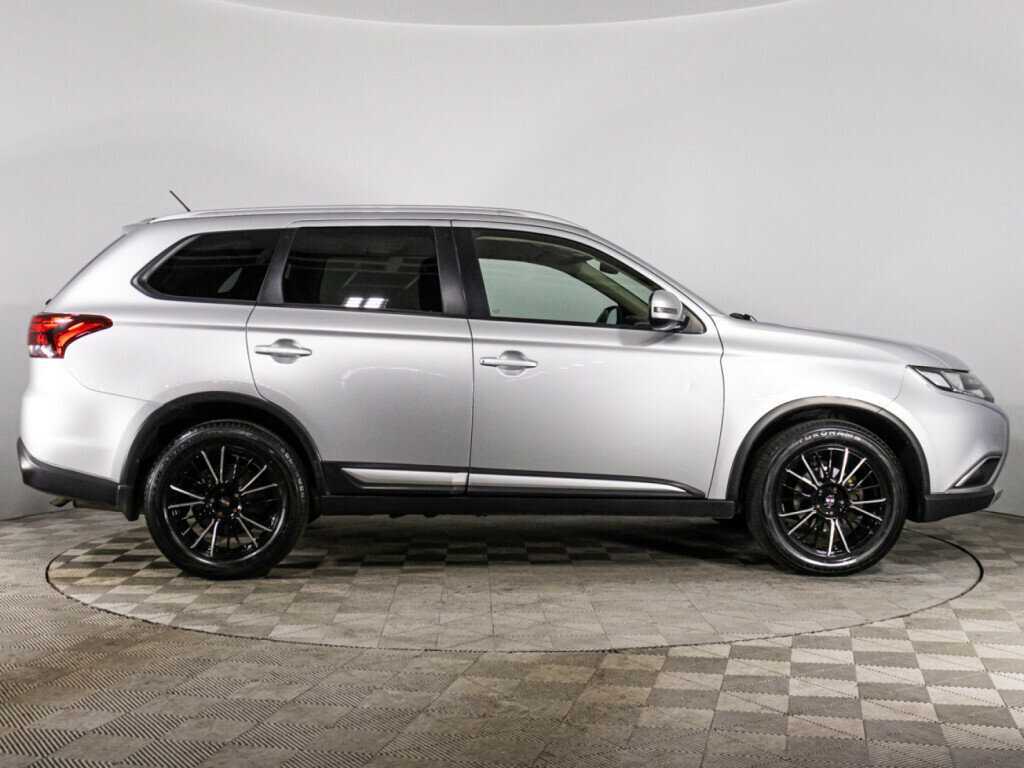 Mitsubishi Outlander б/у, 2016, Вариатор. Фото: #3
