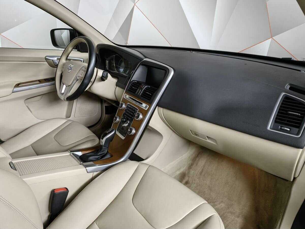 Volvo XC60 б/у, 2015, Автоматическая. Фото: #9