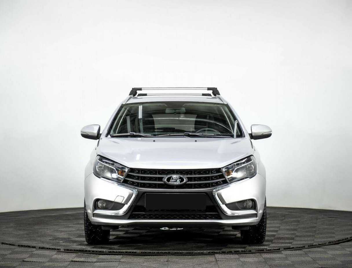 Lada (ВАЗ) Vesta б/у, 2021, Механическая. Фото: #1
