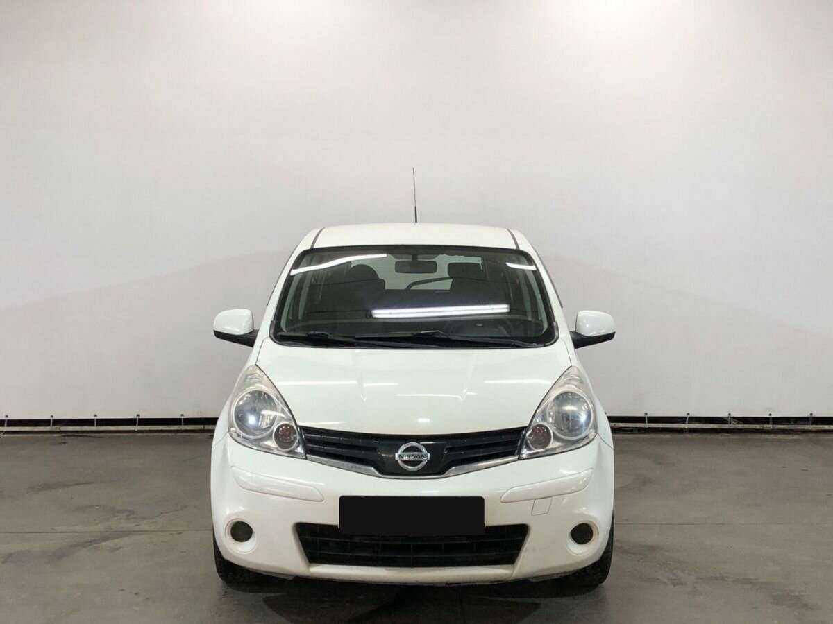 Nissan Note б/у, 2013, Механическая. Фото: #1