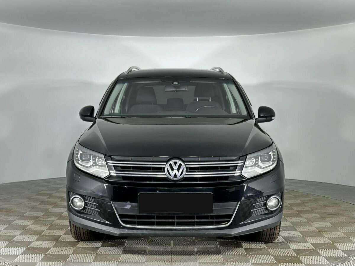 Volkswagen Tiguan б/у, 2013, Автоматическая. Фото: #2