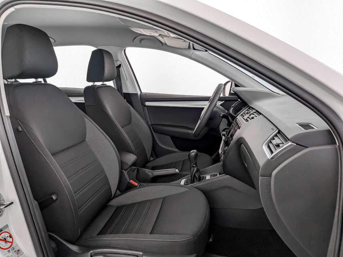 Skoda Octavia б/у, 2019, Механическая. Фото: #18