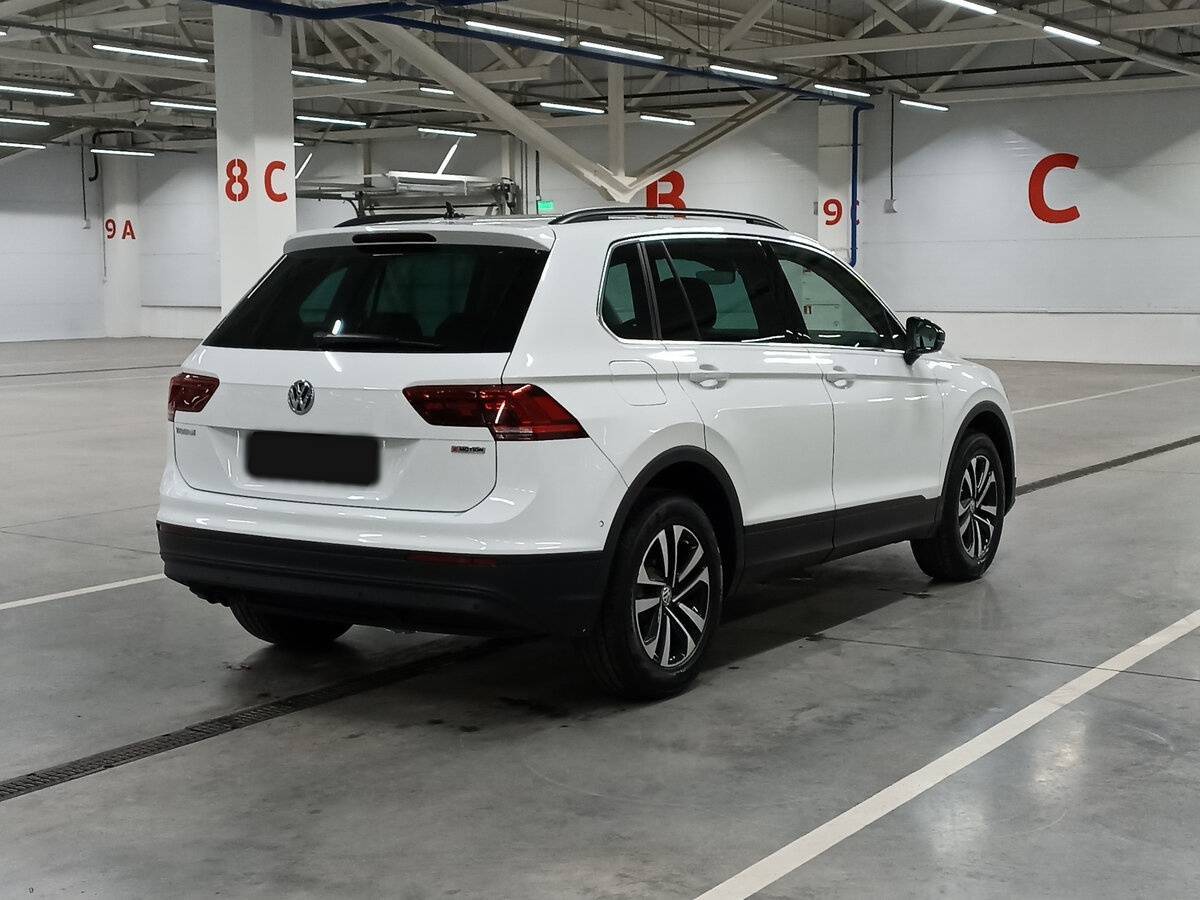 Volkswagen Tiguan б/у, 2020, Роботизированная. Фото: #4