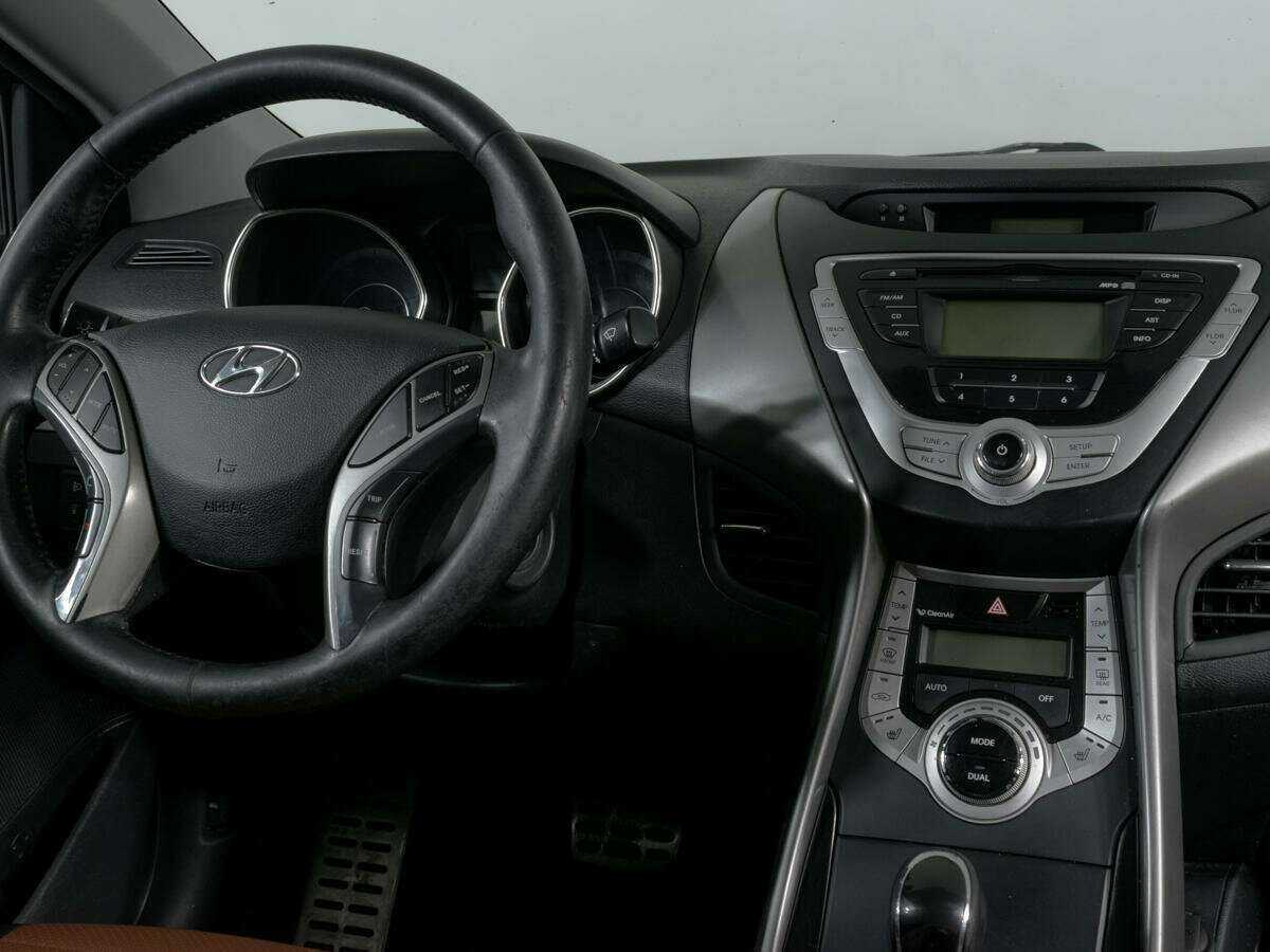 Hyundai Elantra б/у, 2012, Автоматическая. Фото: #10