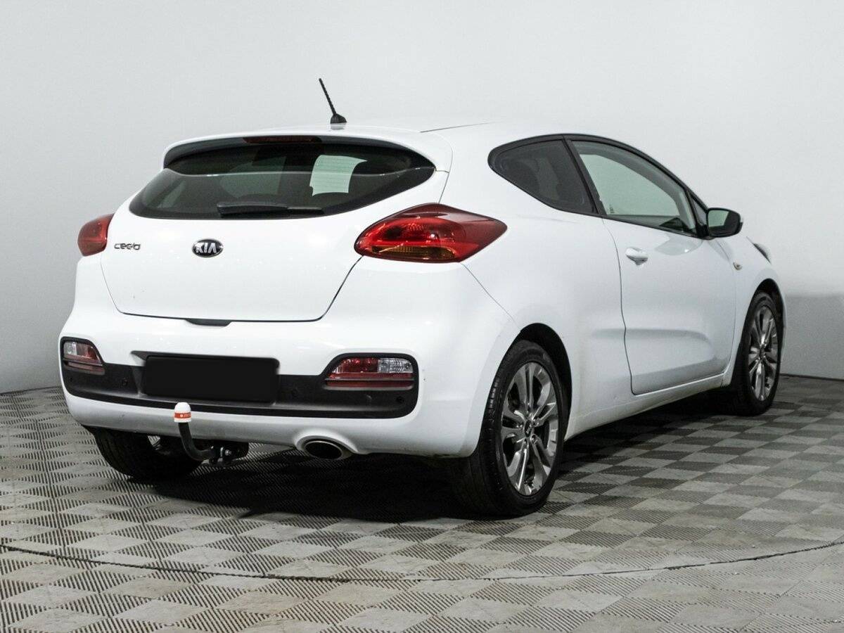 Kia Ceed б/у, 2013, Механическая. Фото: #4