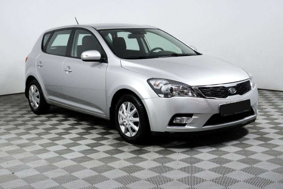 Kia Ceed б/у, 2012, Автоматическая. Фото: #2