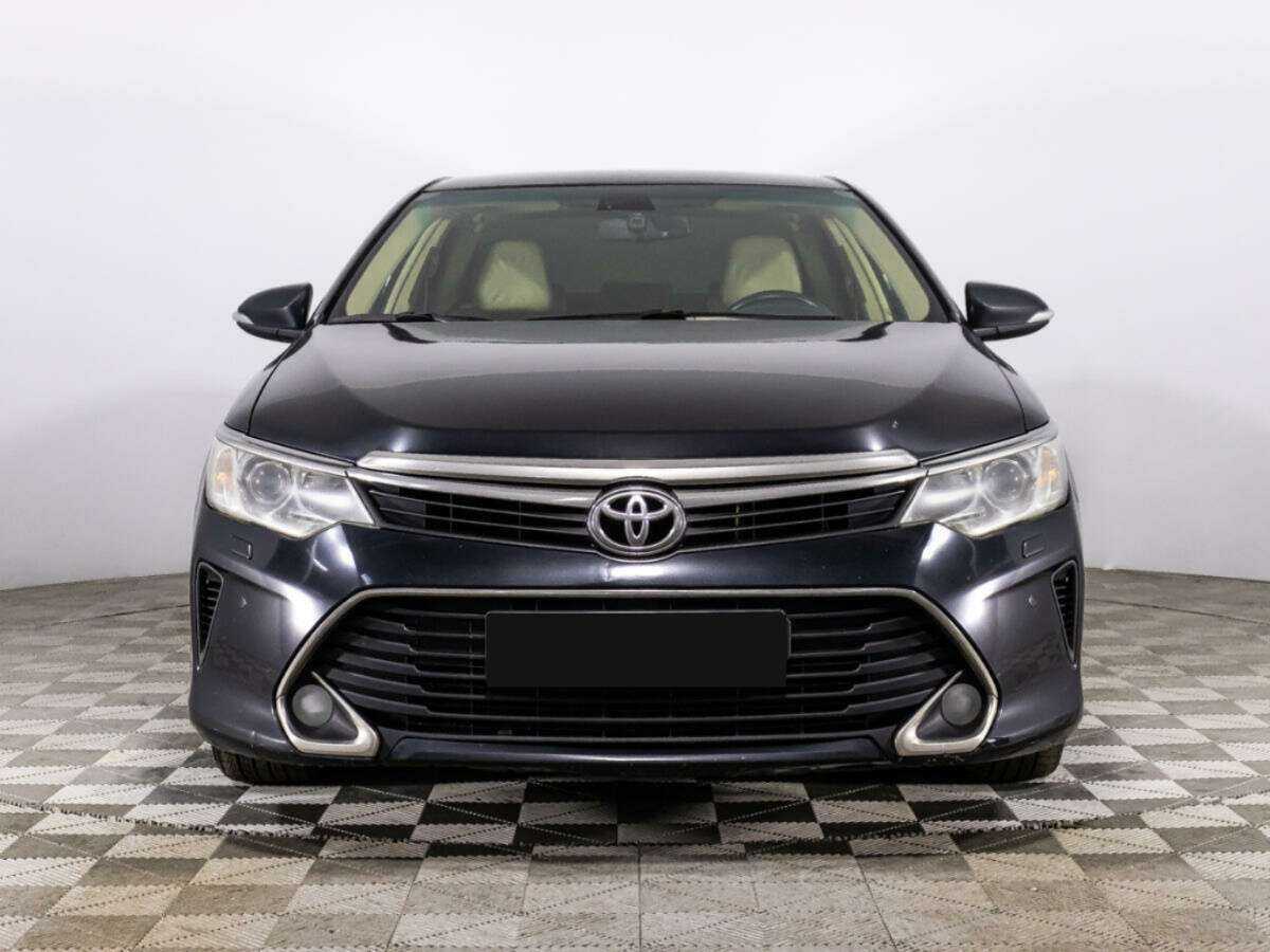Toyota Camry б/у, 2017, Автоматическая. Фото: #1