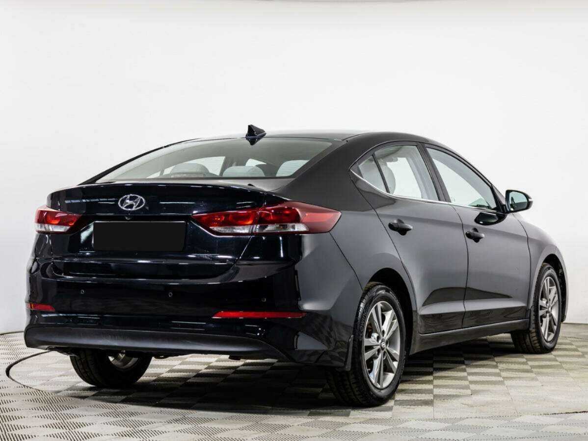 Hyundai Elantra б/у, 2018, Автоматическая. Фото: #3