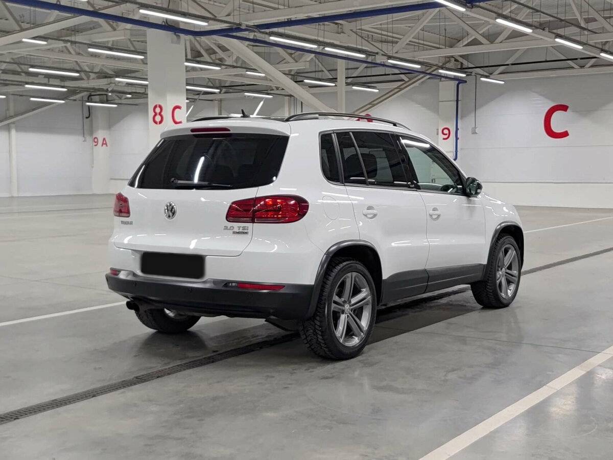 Volkswagen Tiguan б/у, 2016, Автоматическая. Фото: #4