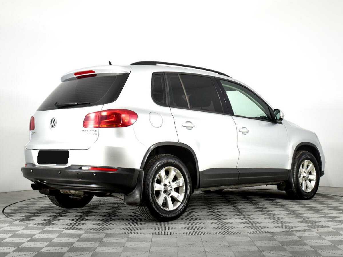 Volkswagen Tiguan б/у, 2012, Автоматическая. Фото: #4