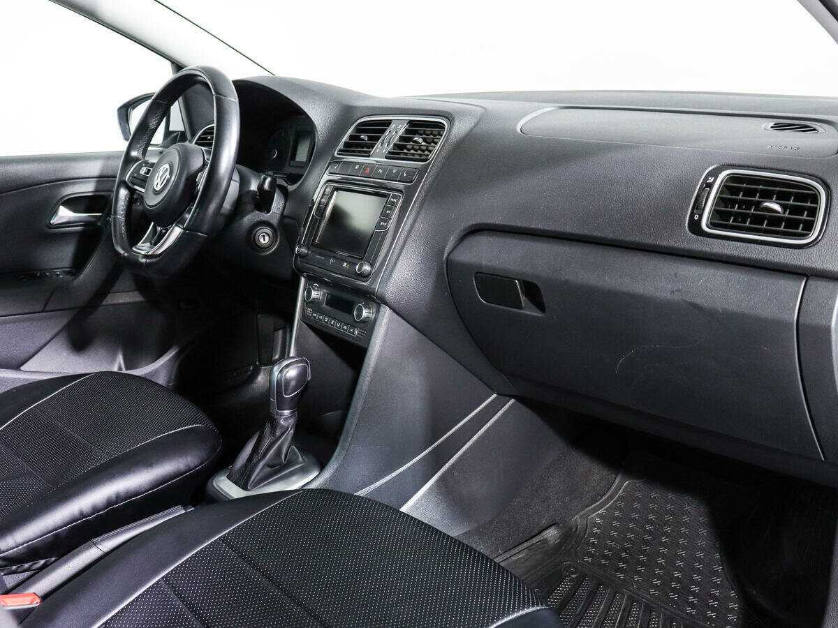 Volkswagen Polo б/у, 2018, Автоматическая. Фото: #8
